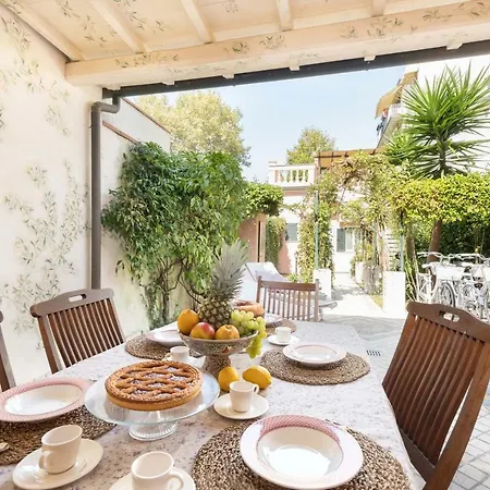 Villino Lola Будинок відпочинку *