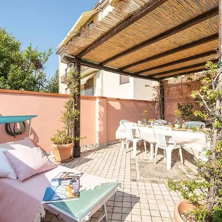 Hébergement de vacances Villino Lola *