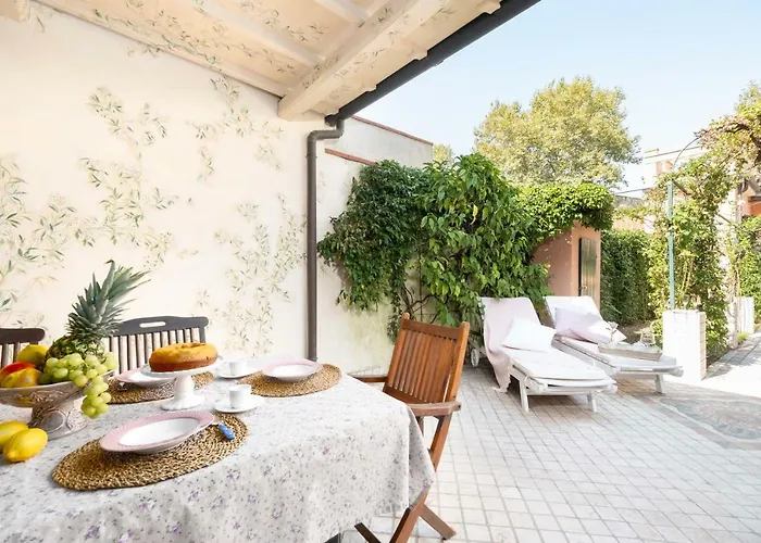 Villino Lola Βιαρέτζιο